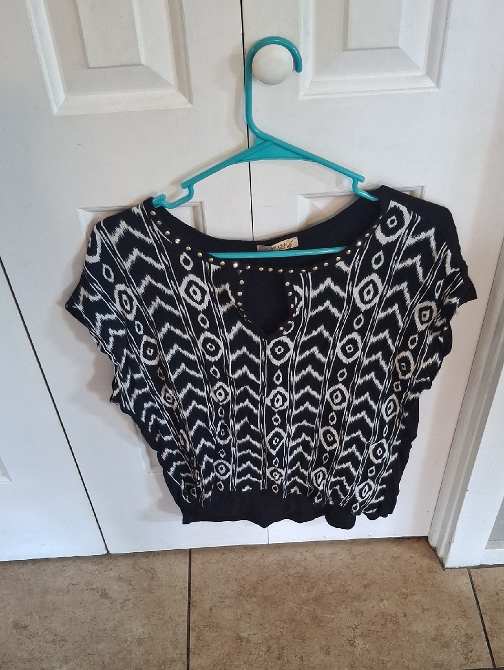 Lavish Black and White Patterned Short Sleeve Blouse with Stud Accents